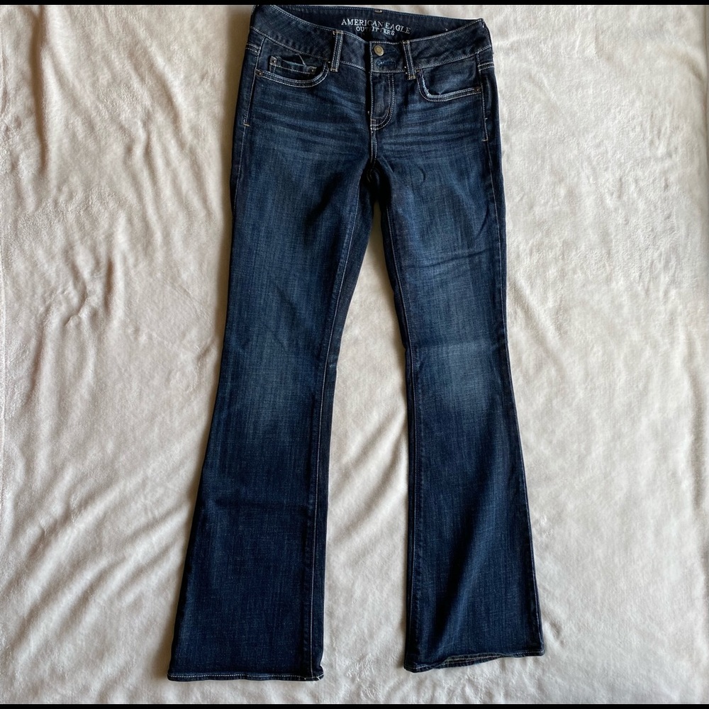 AEO Artist Stretch Flare Jeans